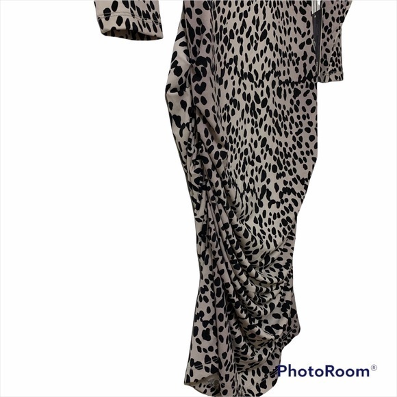 COPY - NWT Jennifer Lopez Cheetah print body con dress XS - Picture 3 of 8